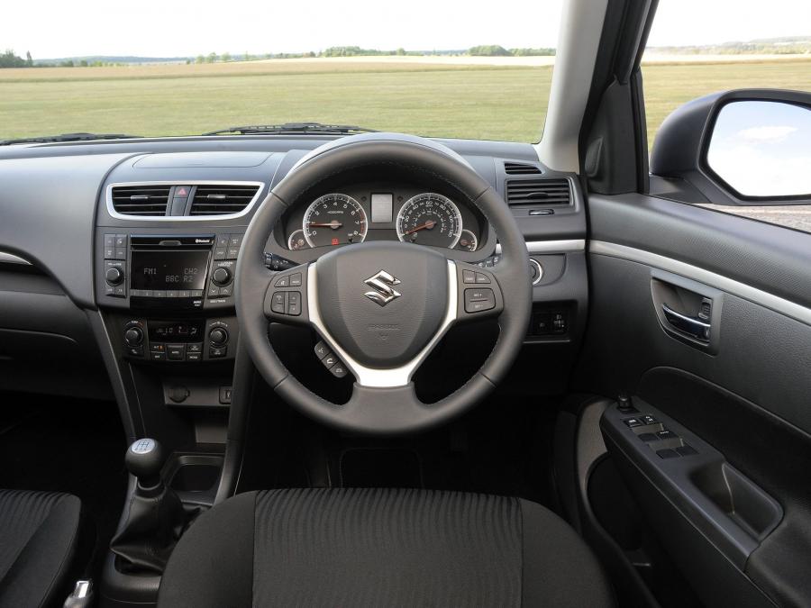  Suzuki Swift SZ4 2010 года  (UK) (фото 2 из 4)